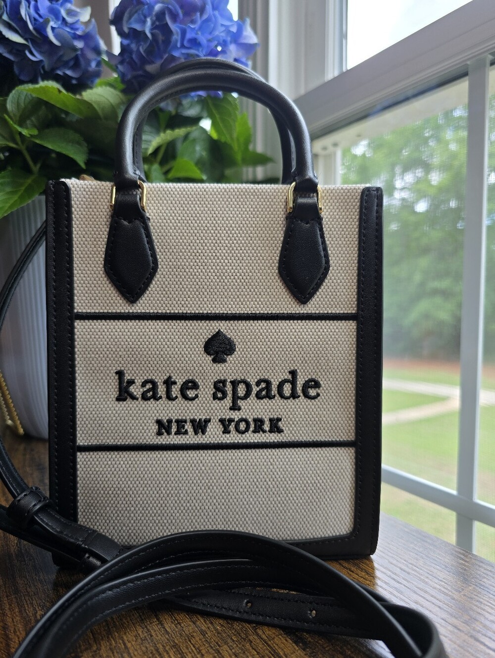 Kate Spade Ellie Mini Black Tote